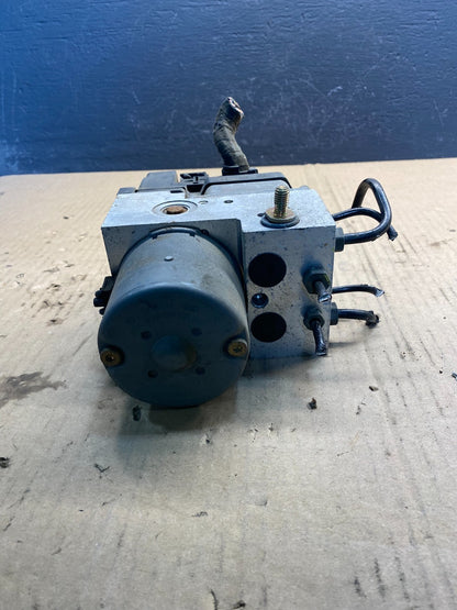 2002-2005 Maserati Coupe 4200 M138 ABS AntiLock Brake Pump Module AC0986  DG5