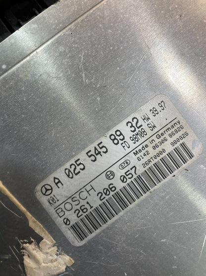 1998 - 2000 Mercedes R129 SL500 S500 ECU ECM Engine Control Module OEM X0858 DG3