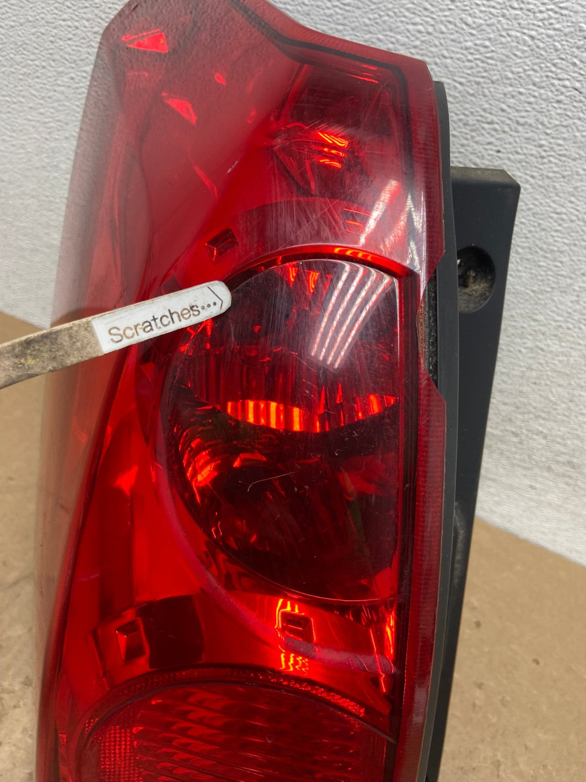 2004 to 2009 Nissan Quest Left Driver Lh Side Tail Light AG1412 LK3