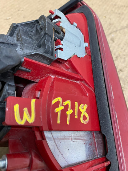2009 2010 2011 2012 Audi A4 Sedan Left Driver Side Inner Tail Light Oem W7718 DW7