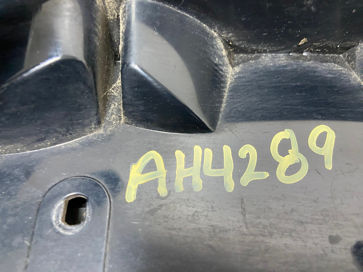 2002 2003 2004 Jeep Liberty Left Driver LH Side Tail Light AH4289 LK6
