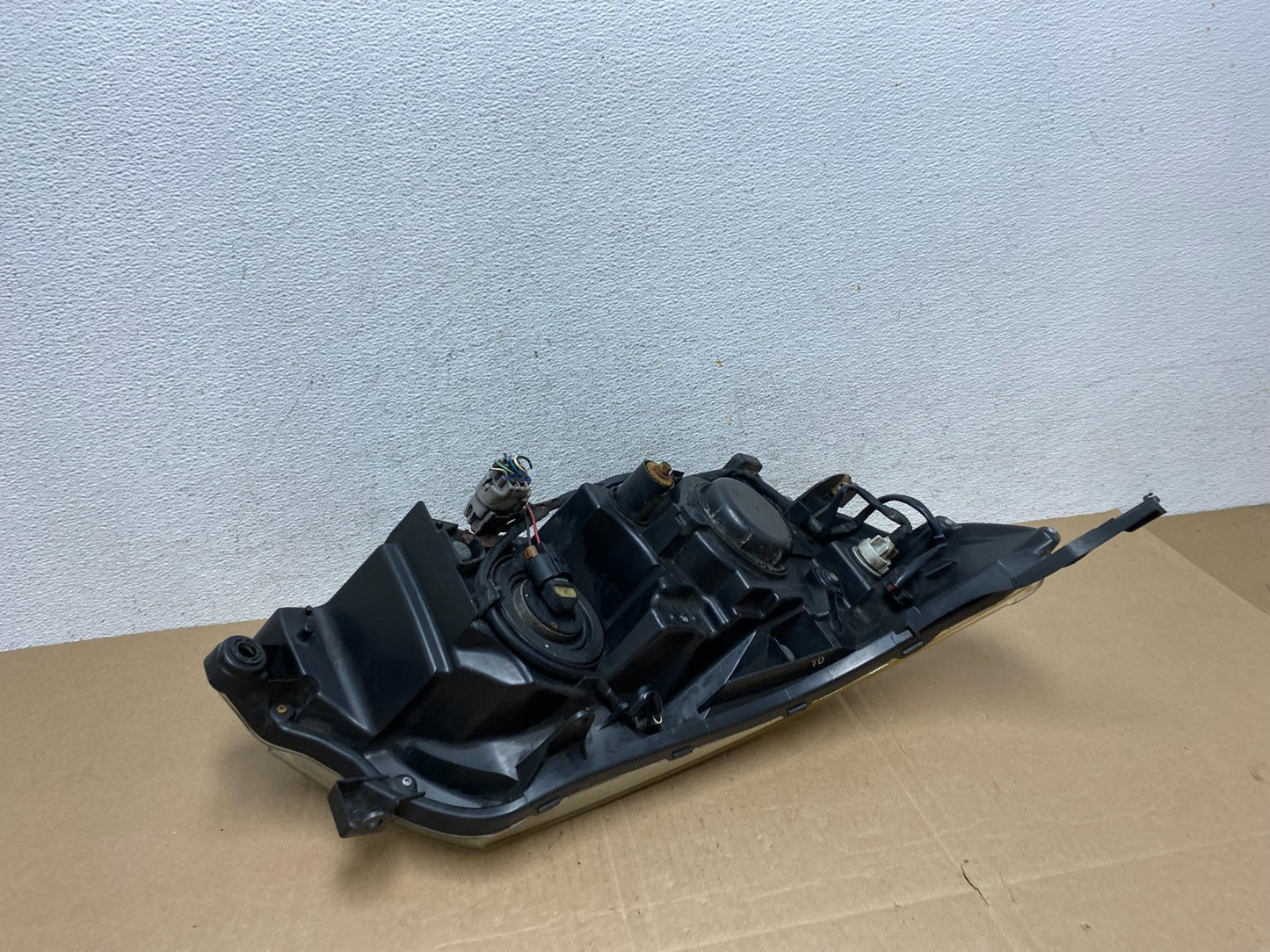 2009-2013 Subaru Forester Left Driver LH Halogen Headlight AE4907 DW6