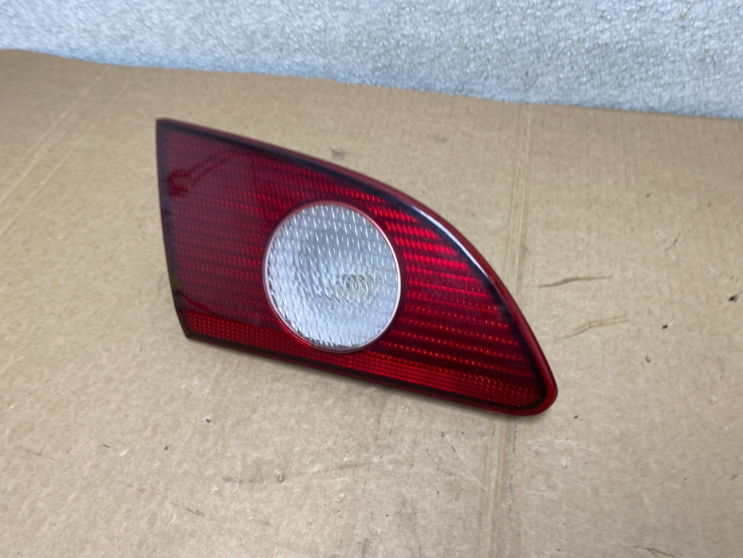 2001 2002 Toyota Corolla Left Driver LH Side Inner Tail light OEM V1013 DW1