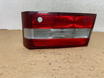 2000 2001 Lexus ES300 Inner Right Passenger RH Side Tail Light AG8335 LK0