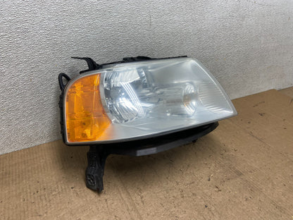 2005 - 2007 Ford Freestyle Right Passenger RH Side Halogen Headlight AA8266 DW2