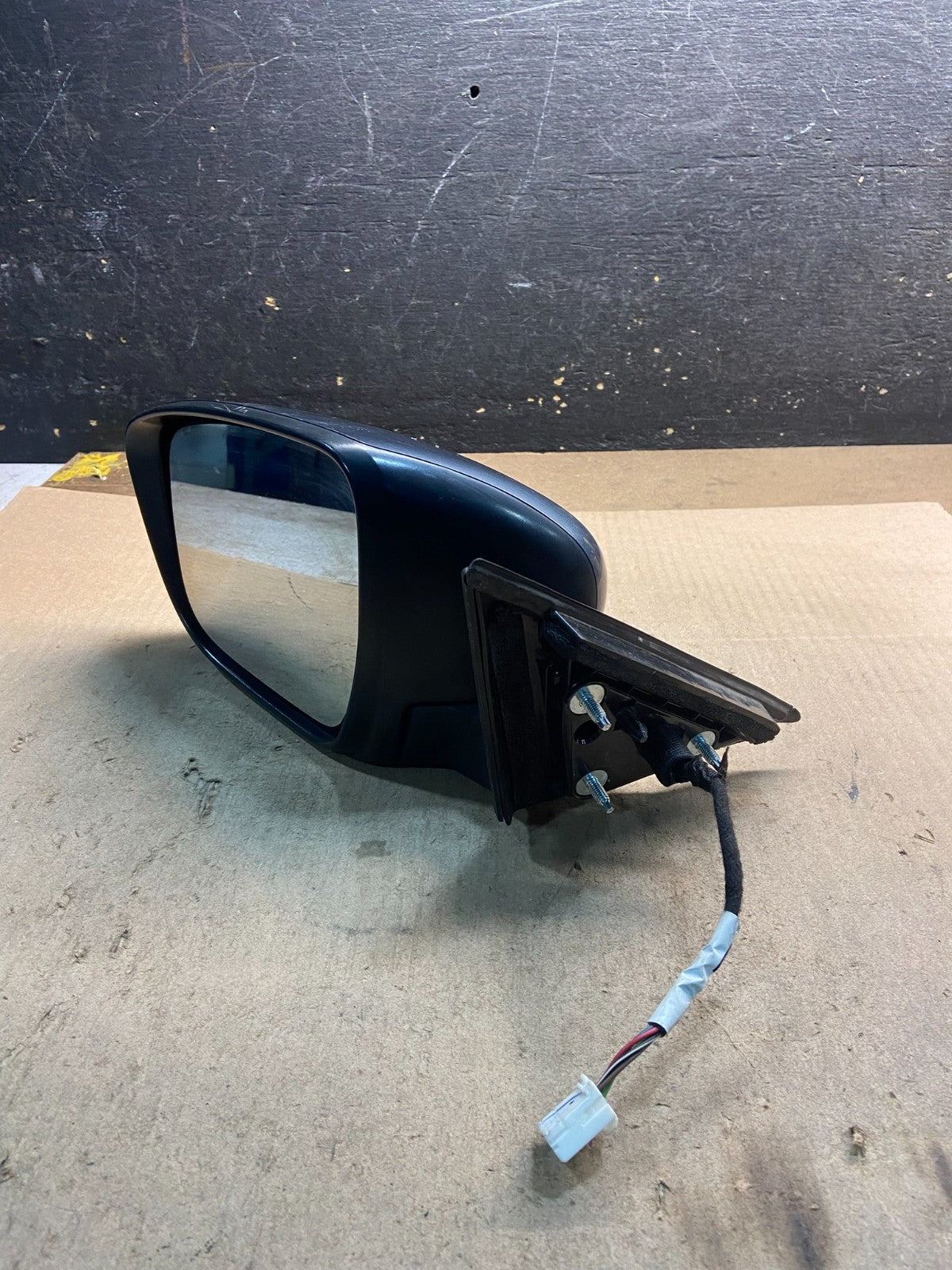 2014 to 2017 Nissan Rogue Left Driver LH W Door Mirror Z8843 MS10