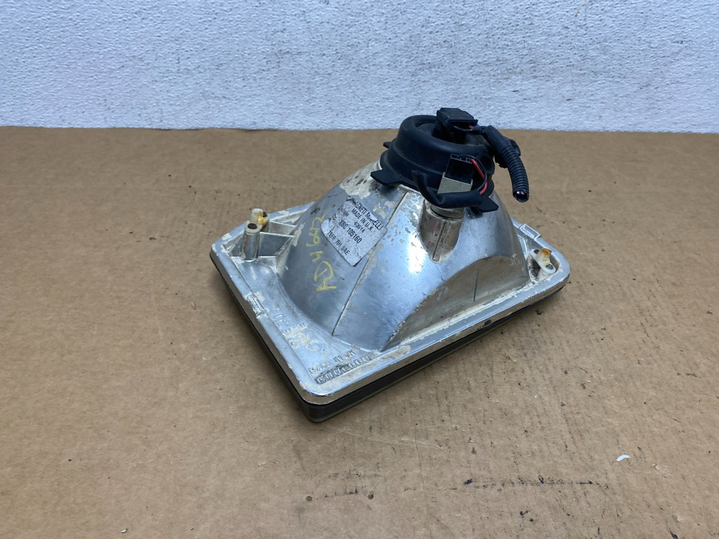 1999-2002 Land Rover Discovery Right Passenger Side Halogen Headlight AD4642 DG4