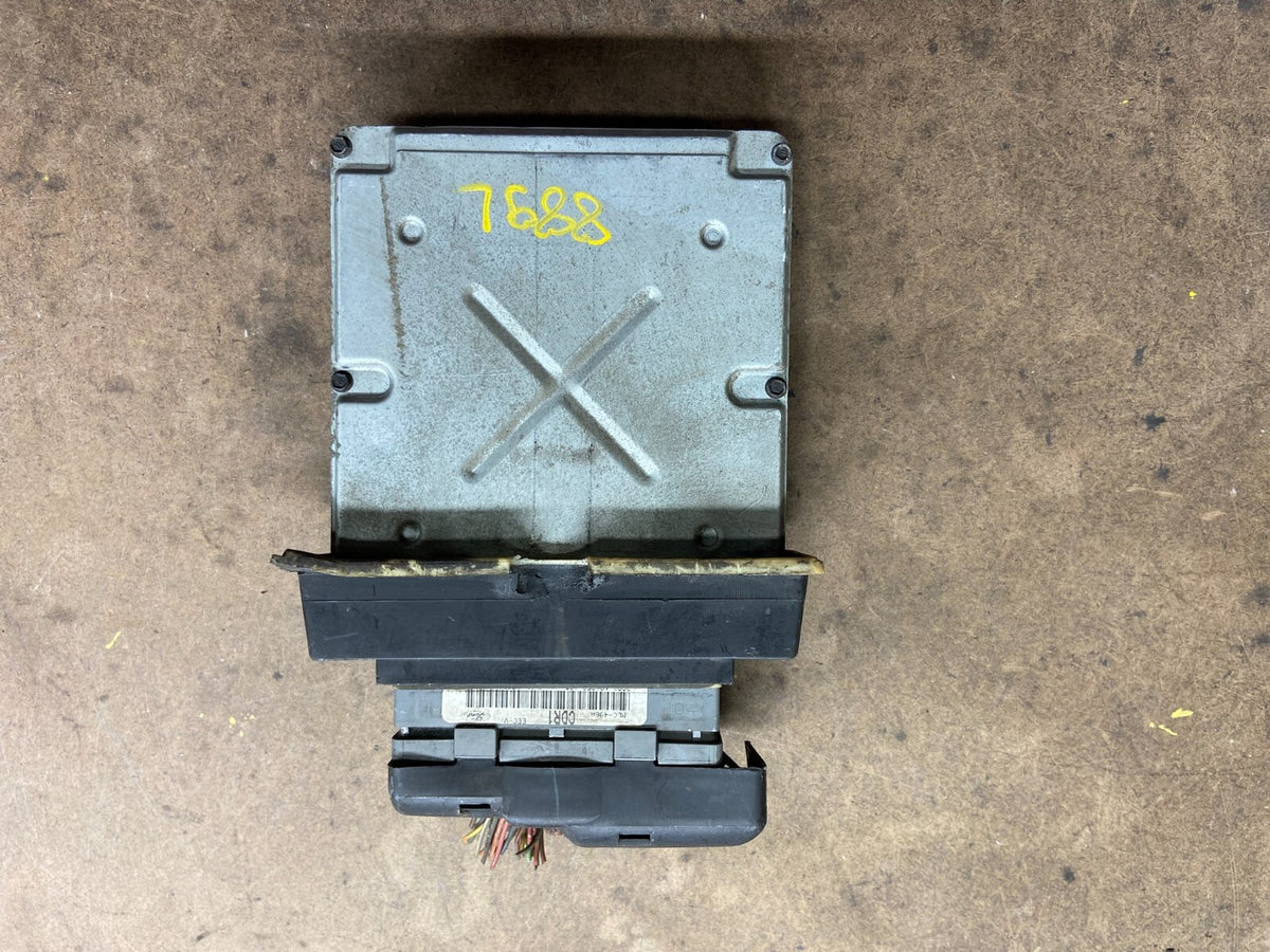 2003 Ford E350 Van 4.6L Engine Control Module 3C2A-12A650-ACB M5262 DG0