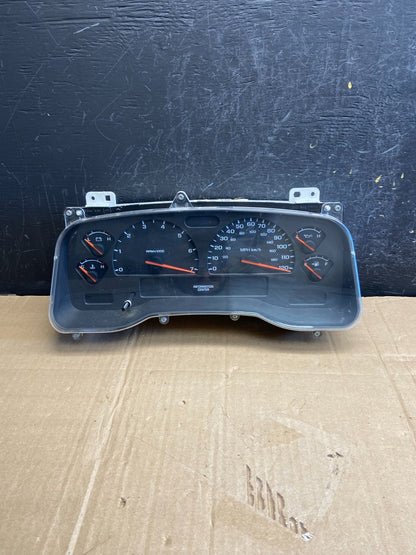 2001 2002 2003 Dodge Durango Speedometer Instrument Cluster Gauge AD70770