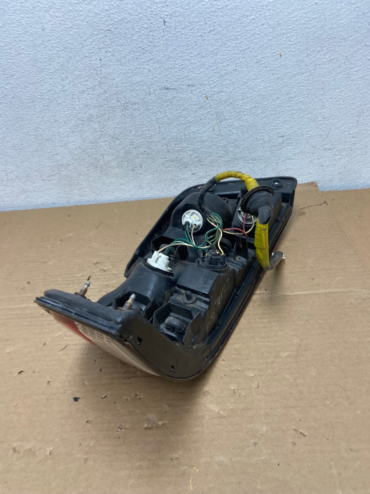 1995 - 1997 Toyota Avalon Right Passenger RH Side Tail Light AD3922 LK5