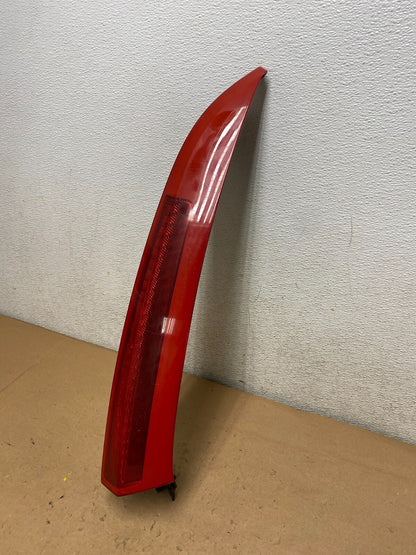 2003 to 2006 Volvo XC90 Right Passenger Side Upper Tail Light H5918 DG11