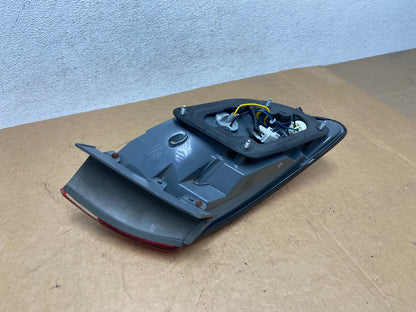2006 2007 2008 2009 Hyundai Azera Right Passenger Tail Light AE2962 LK4