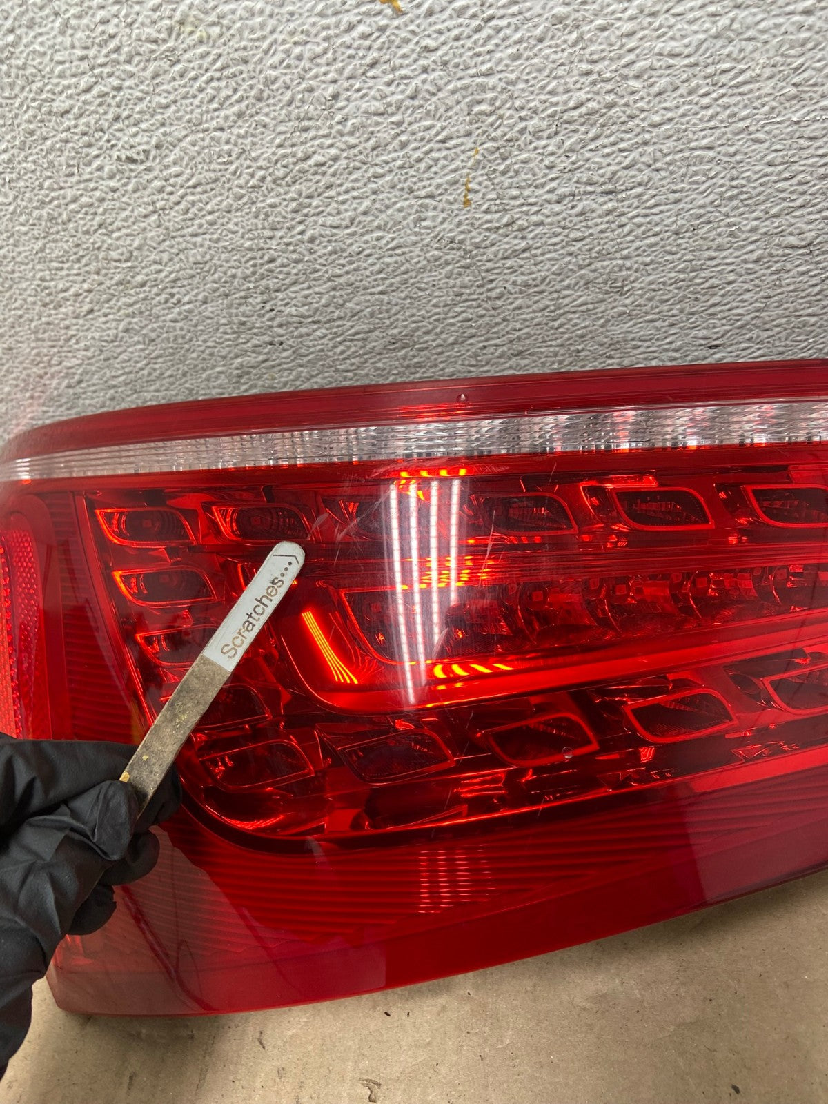 2009 to 2012 Audi Q5 Left Driver LH Side Tail light AG4753 LK3
