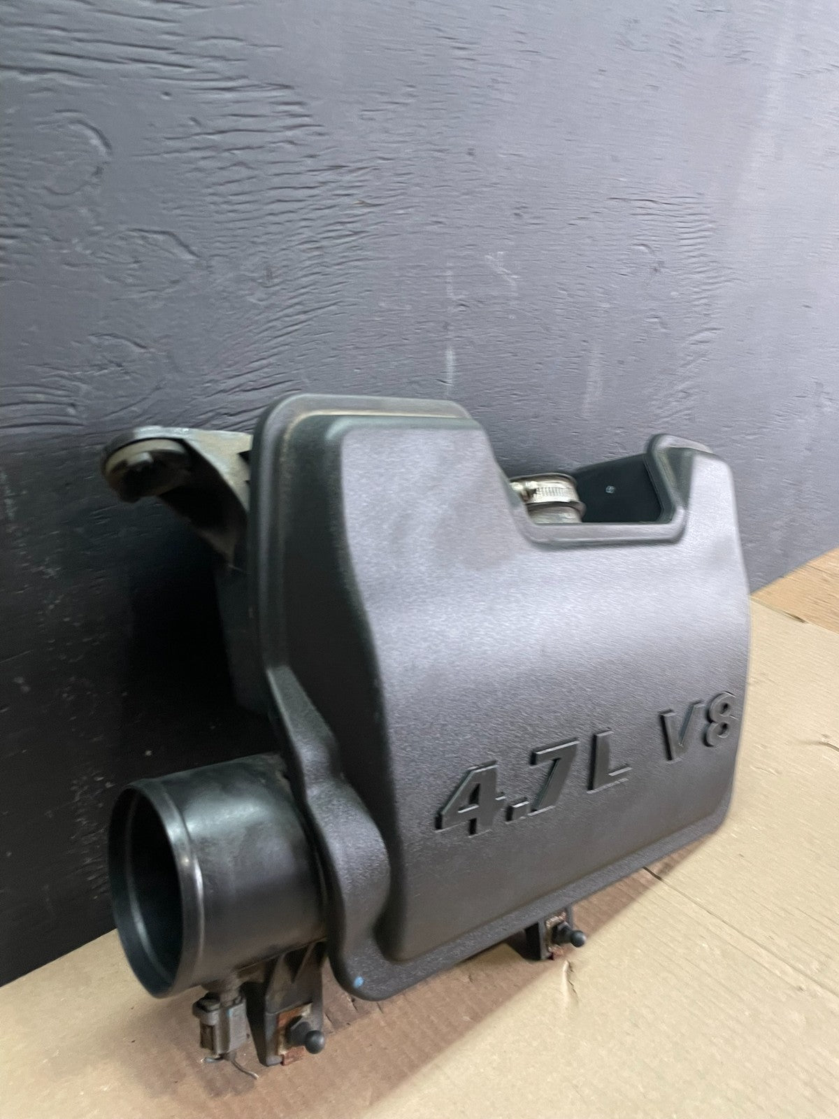 2008 2009 Jeep Commander 4.7L V8 Air Cleaner Filter Box OEM AB7837 DG1