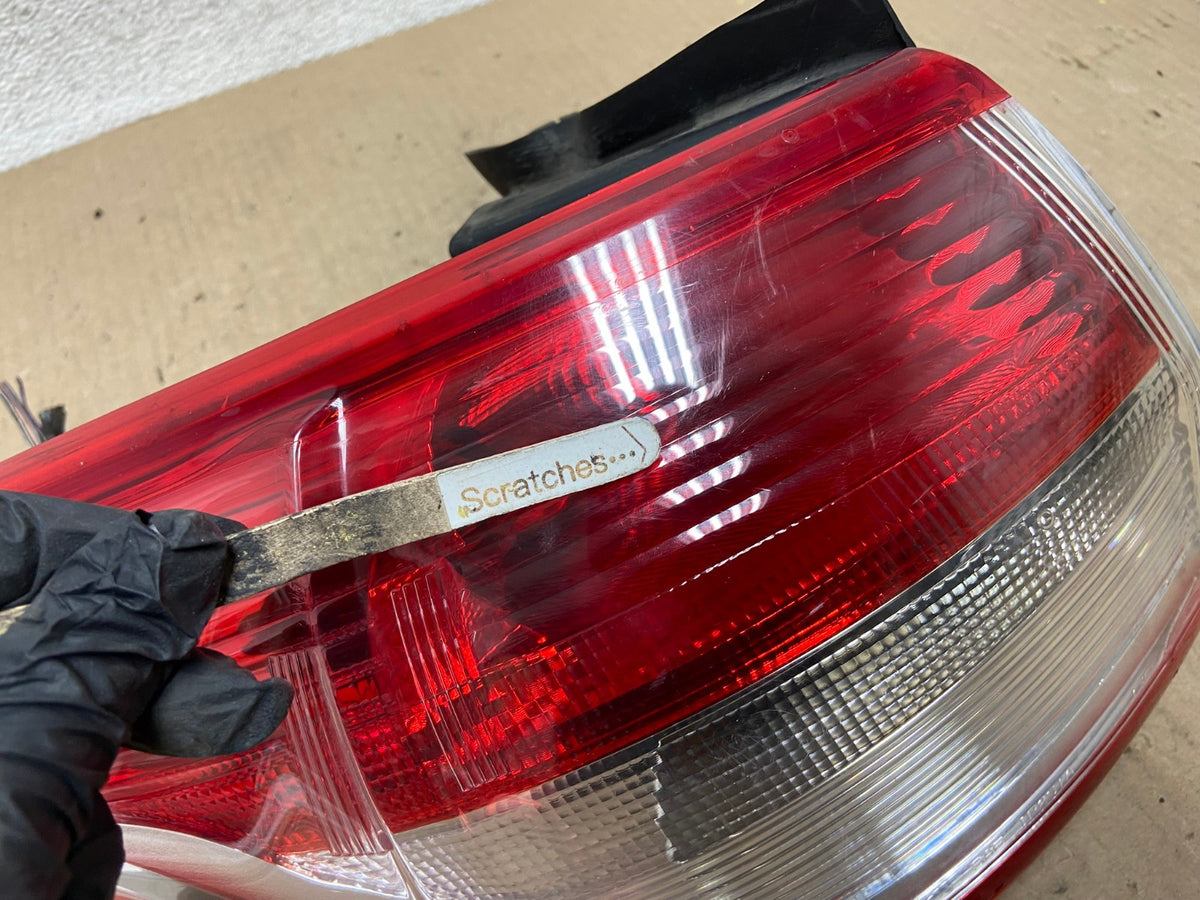 2013 to 2016 Ford Escape Left Driver LH Side Tail Light AH5985 LK3