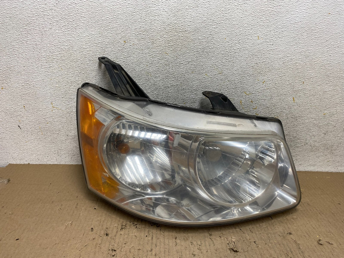 2006 to 2009 Pontiac Torrent Right Passenger RH Side Halogen Headlight AH6039 DW0