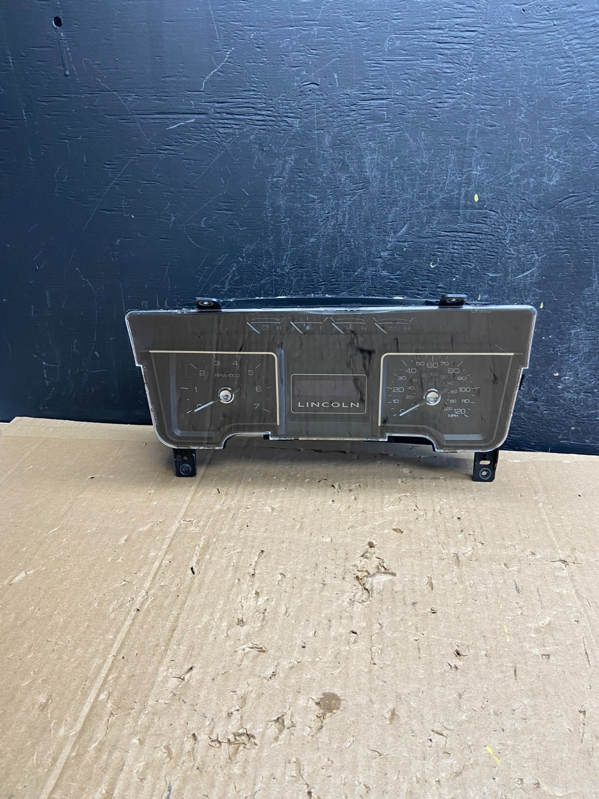 2007 2008 Ford Expedition Speedometer Cluster Gauge 7l1t-10849 ad6905 DG0