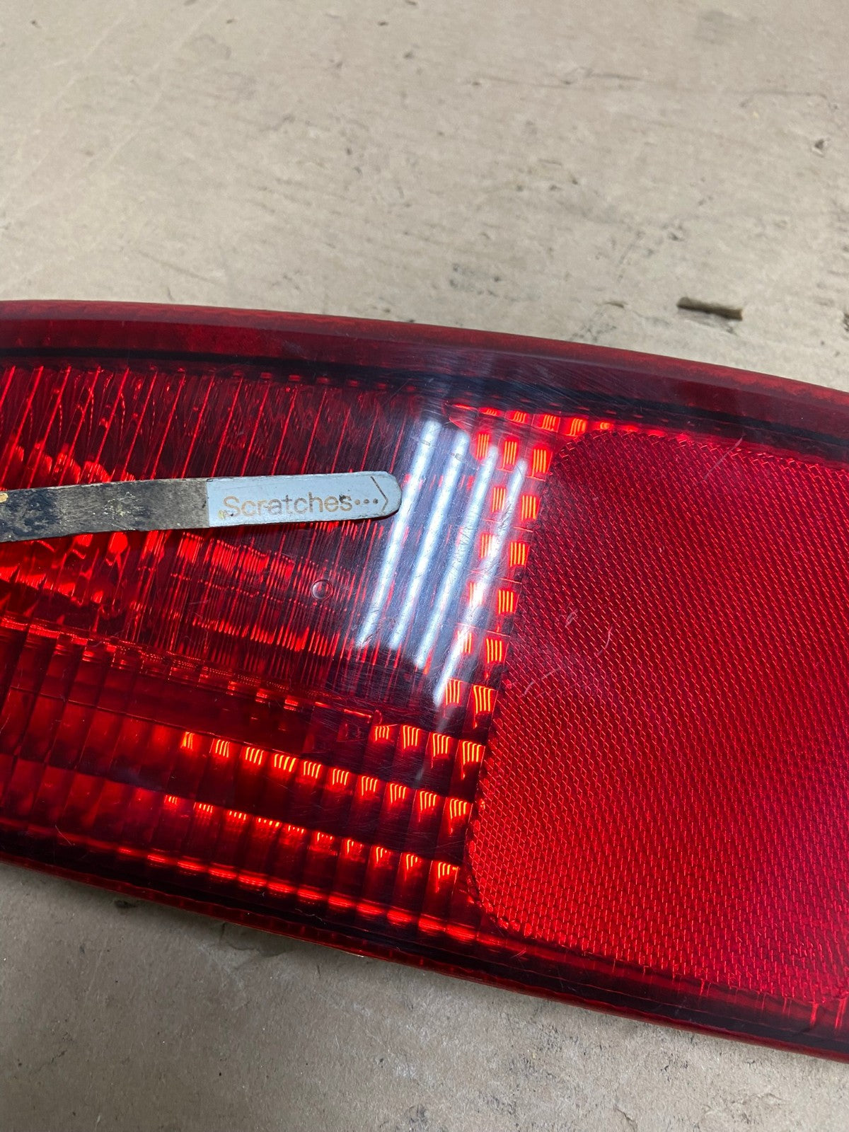 1998-2002 Lincoln Navigator Left Driver Lh Side Tail Light Inner AH9548 LK3