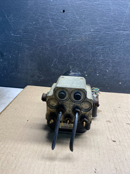 2004-07 Chevrolet Express ABS Pump Control 13567136 Module ag9691 DG3