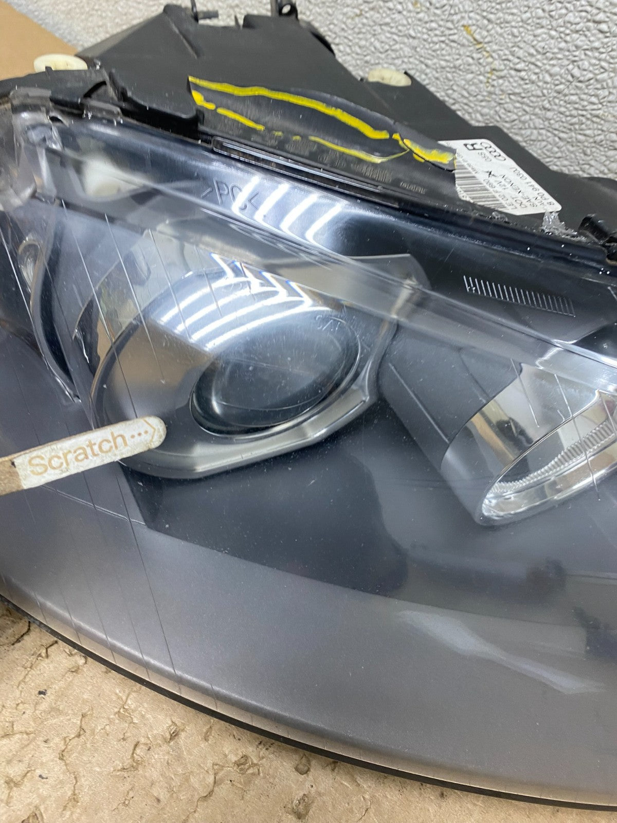 2005 to 2008 Audi A3 Right Passenger RH Side Xenon HID Headlight OEM V0522 DW4