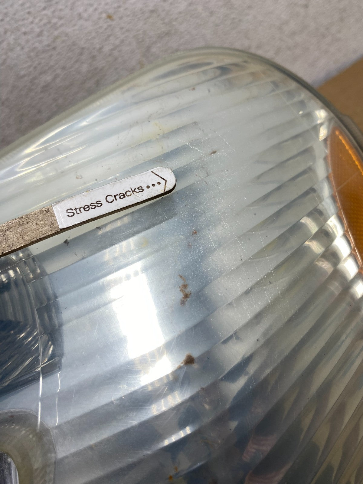 2005 to 2009 Chevrolet Equinox Left Driver LH Halogen Headlight AG8924 DW3