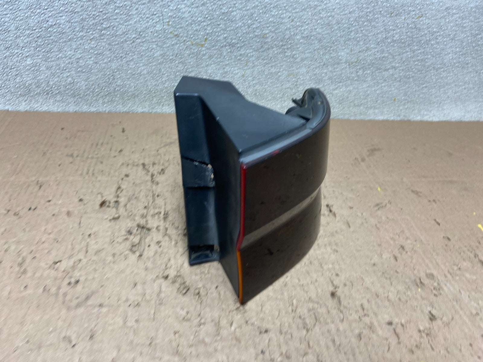 2002 2003 2004 Honda Odyssey Right Passenger Side Tail Light Oem Y0546 DW2