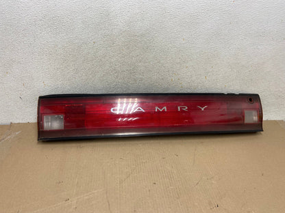 1992 1993 1994 Toyota Camry Center Trunk Rear Tail Light AH6710 LK0