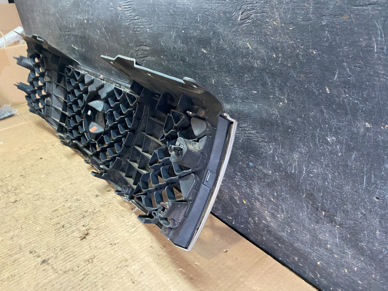 2005 2006 2007 Nissan Pathfinder Chrome Front Upper Grill Grille U0352 DG4