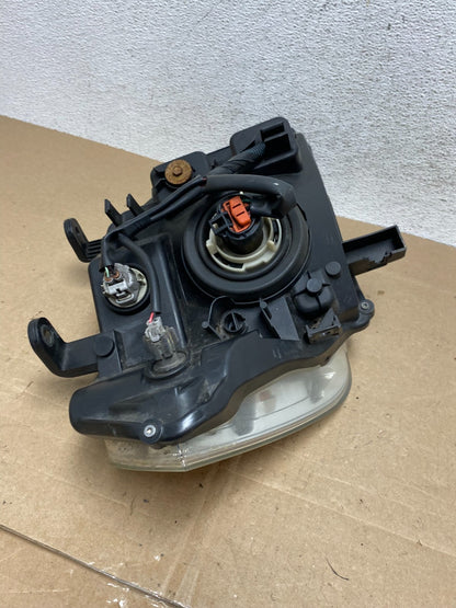 2008 to 2012 Nissan Pathfinder Halogen Headlight Left Driver Lh AE5016 DW8