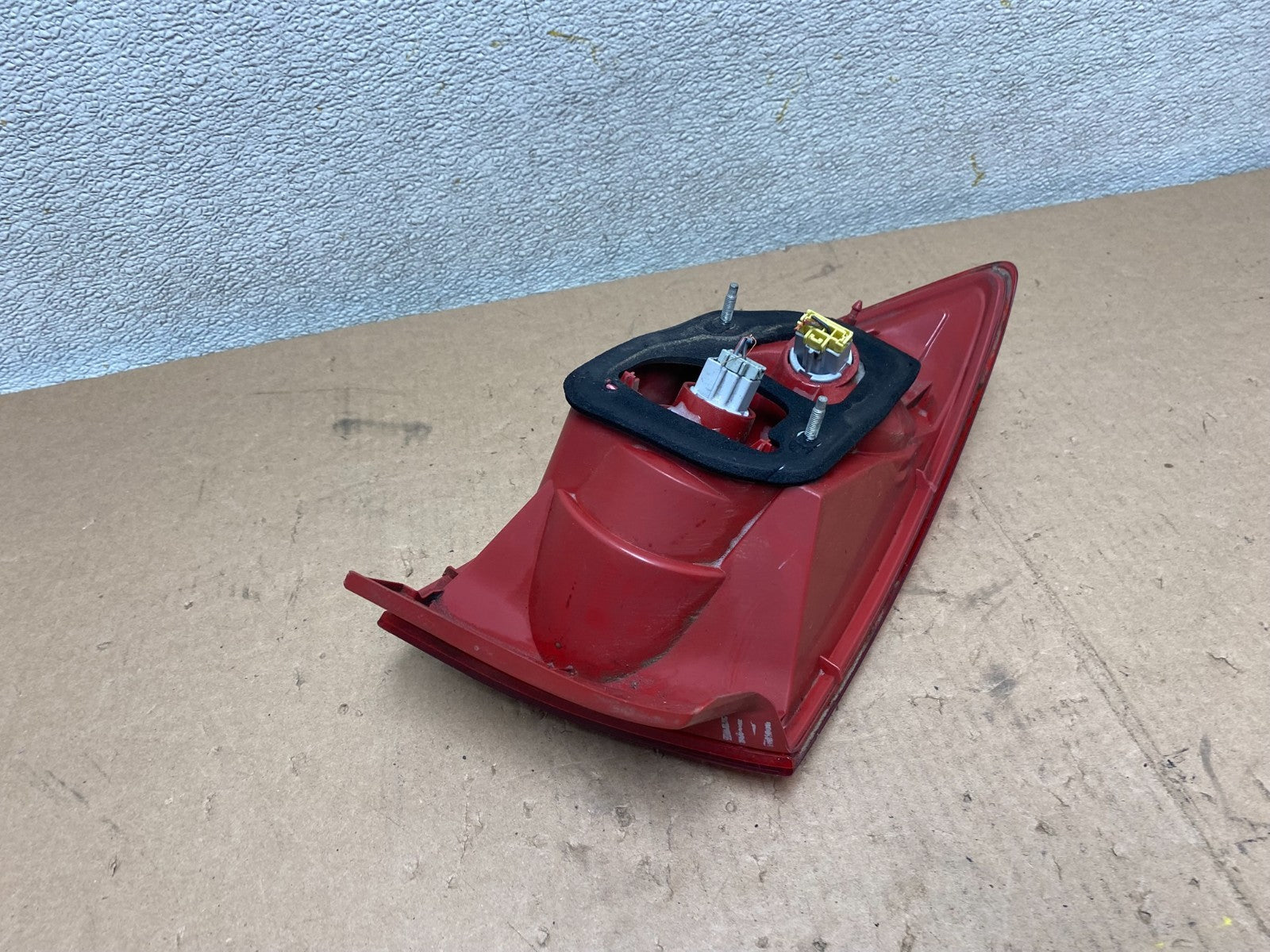 2004 2005 2006 Mazda 3 Sedan Right Passenger RH Side Tail Light S3895 DW5