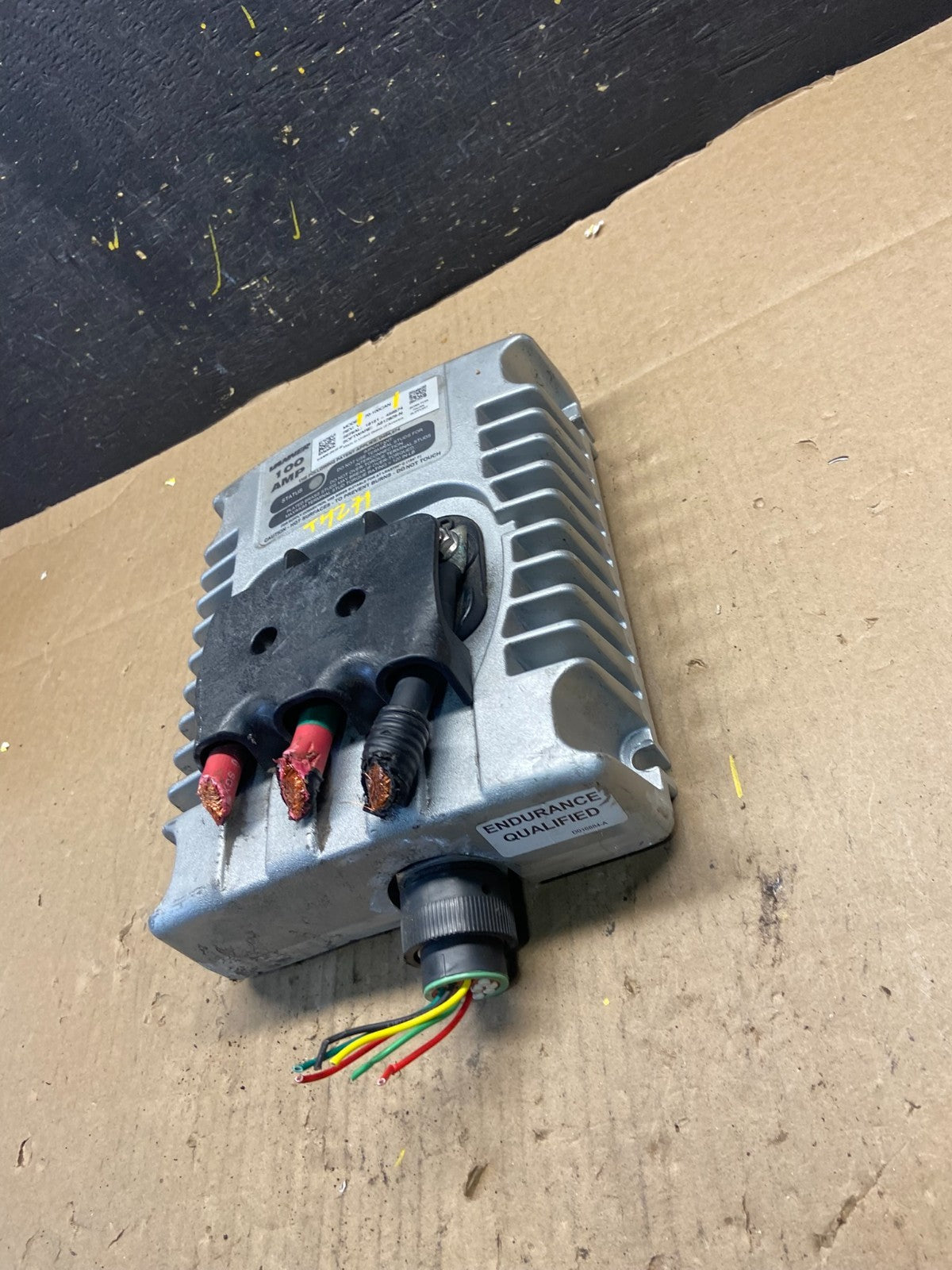 Vanner 70-100 Battery Equalizer 100 Amp 24 Volt Input to 12 Volt Output T4271 PS2