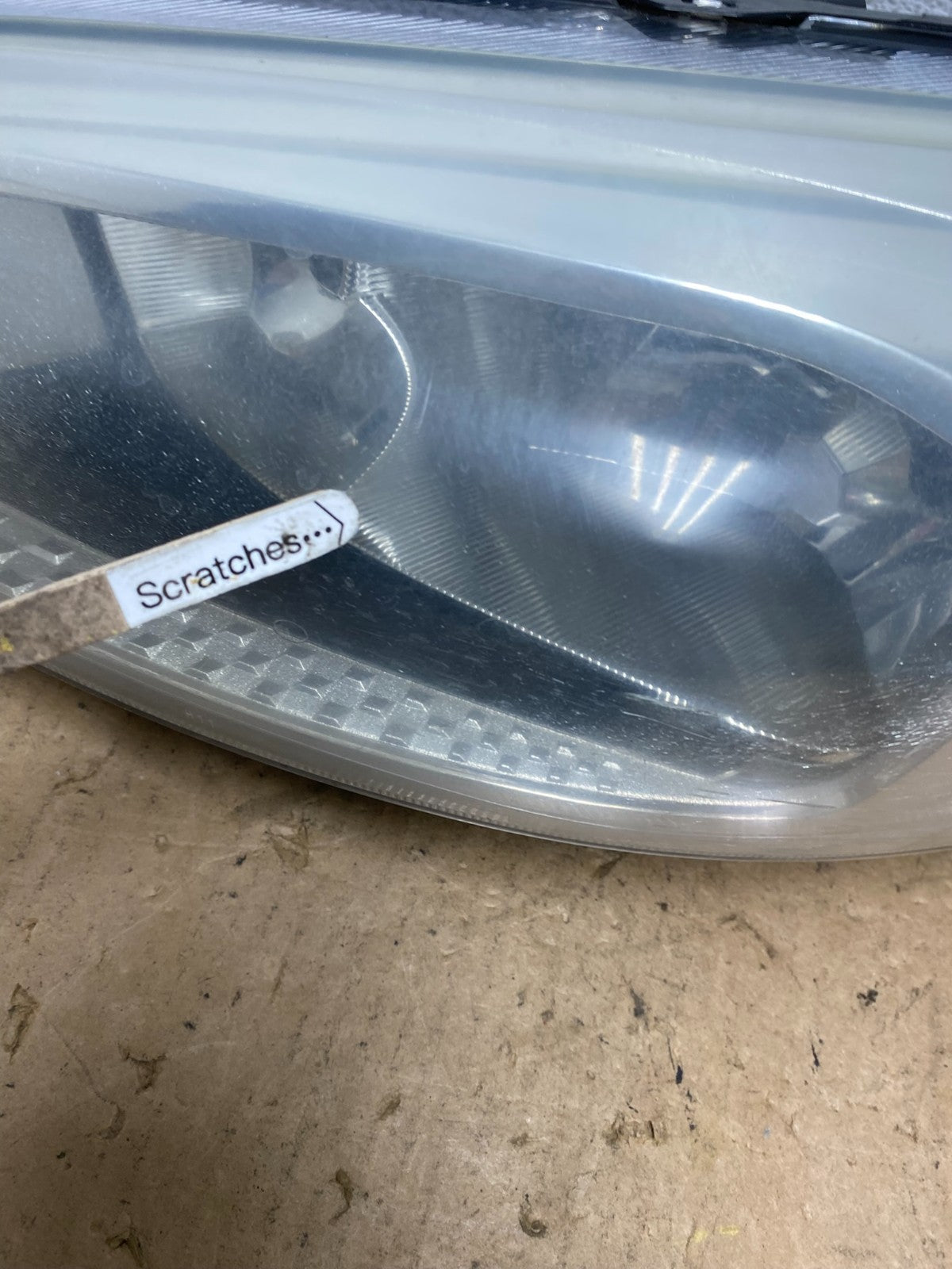 2015 to 2018 Ford Focus Left Driver LH Side Headlight AC5826 DW3