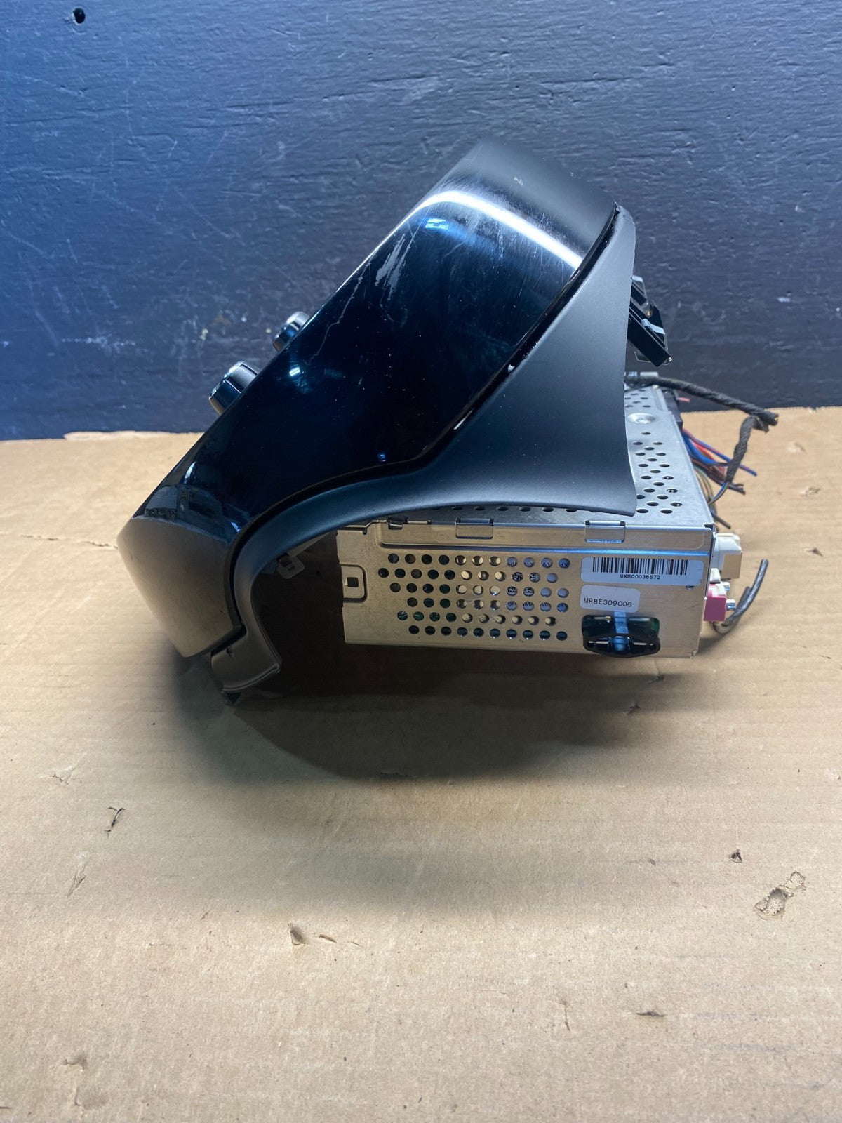 2013-2015 MINI COOPER Hardtop Radio Receiver Audio Control 9362353 AC8010 DG3