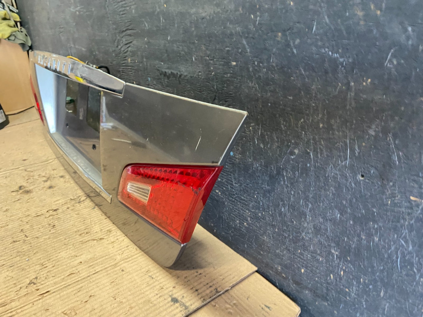 2008 to 2010 Infiniti M35 M45 Rear Trunk Panel Trim Molding Q0377 DG1