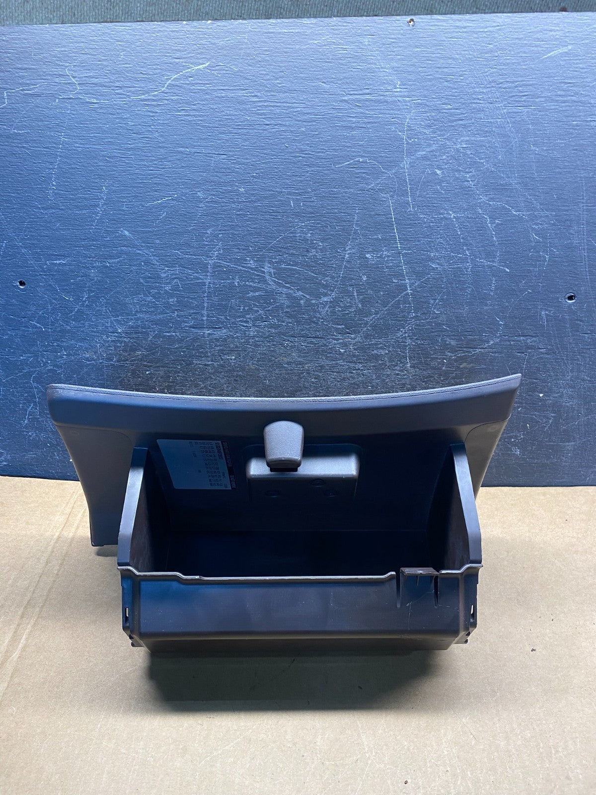 2009 to 2012 Chevrolet Malibu Right Passenger Side Glove Box AH6968 DG3