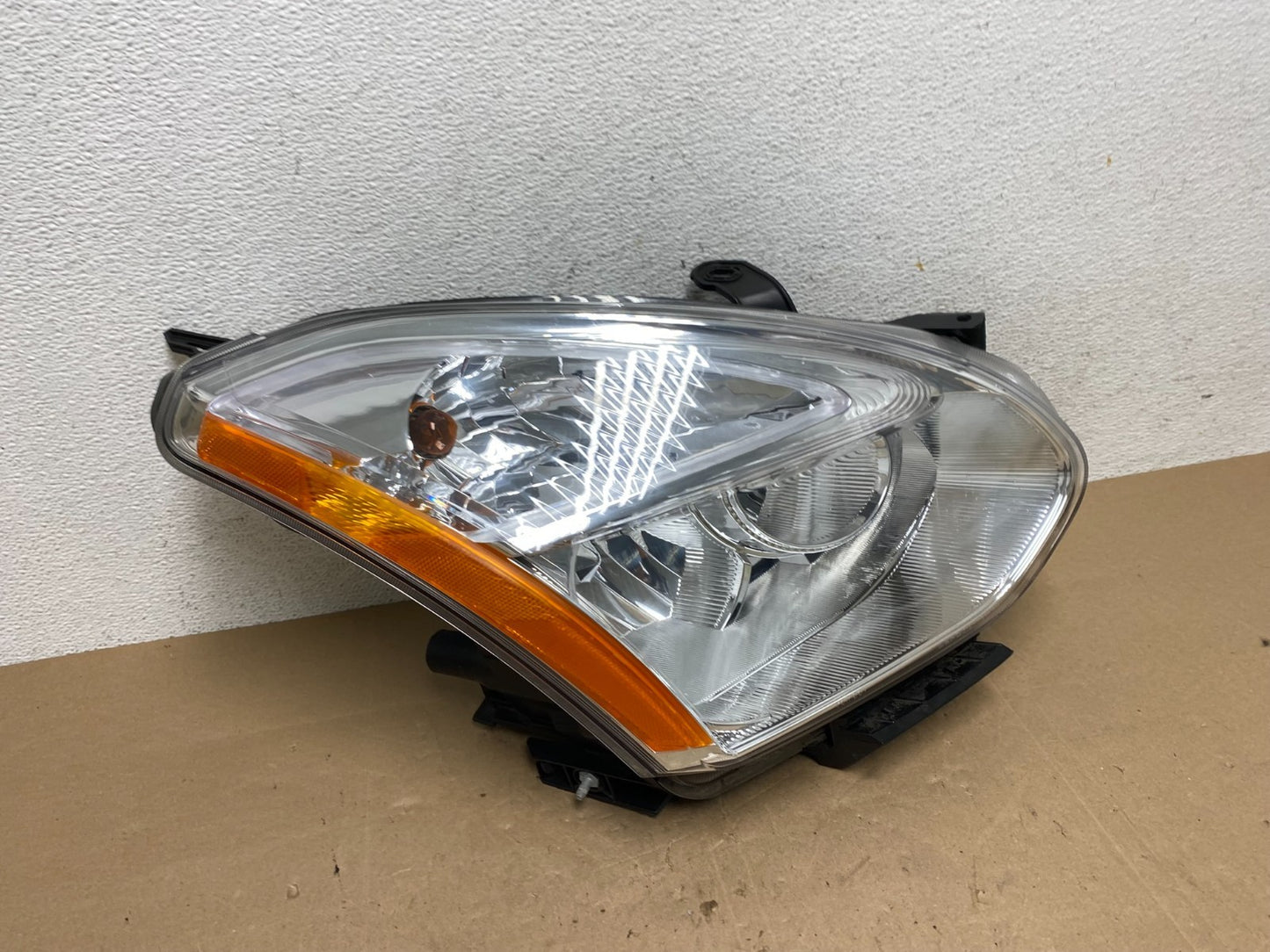 2009-2013 Nissan Rogue Right Passenger Halogen Headlight DEPO AE5974 DW2