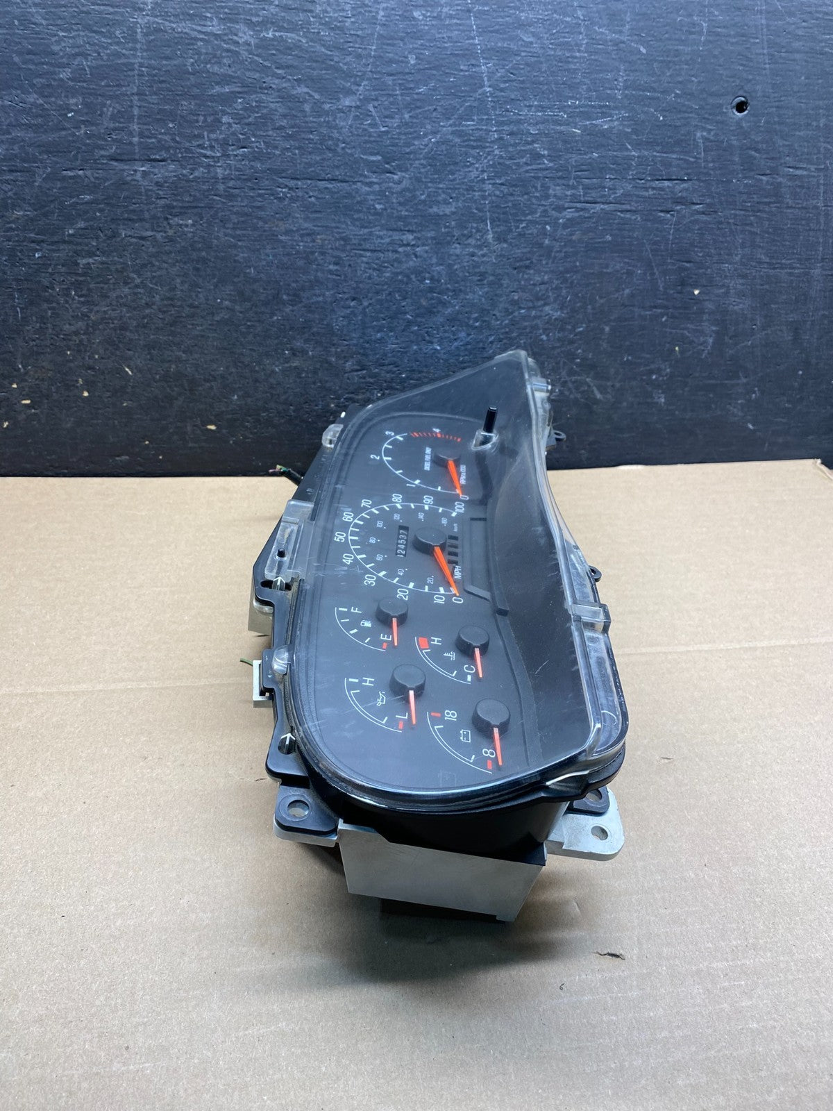 1999 - 2001 Ford F150 F-150 Speedometer Cluster Gauge AH9732 DG1