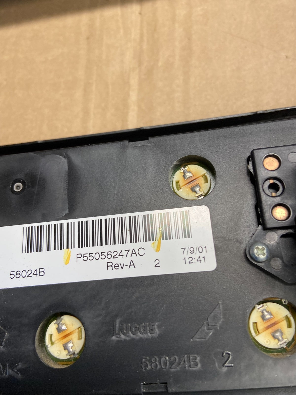 2001 2004 Dodge Dakota Speedometer Climate Control Radio Panel Bezel AD7045 DG4
