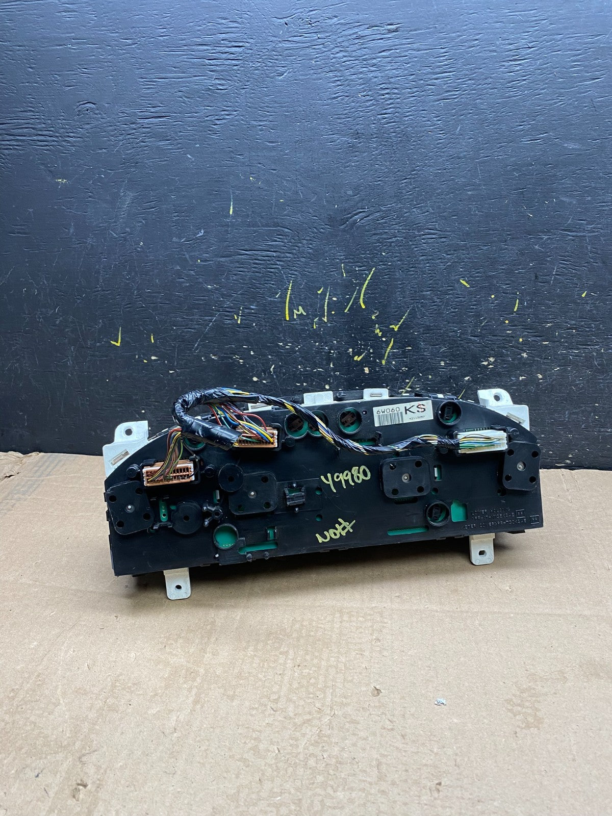 2001 to 2003 Nissan Pathfinder Speedometer Cluster Gauge OEM Y9980 PS3