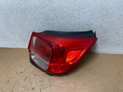 No Led Trim 2013-2015 Chevrolet Malibu Right Passenger Side Tail Light AI9269 LK1