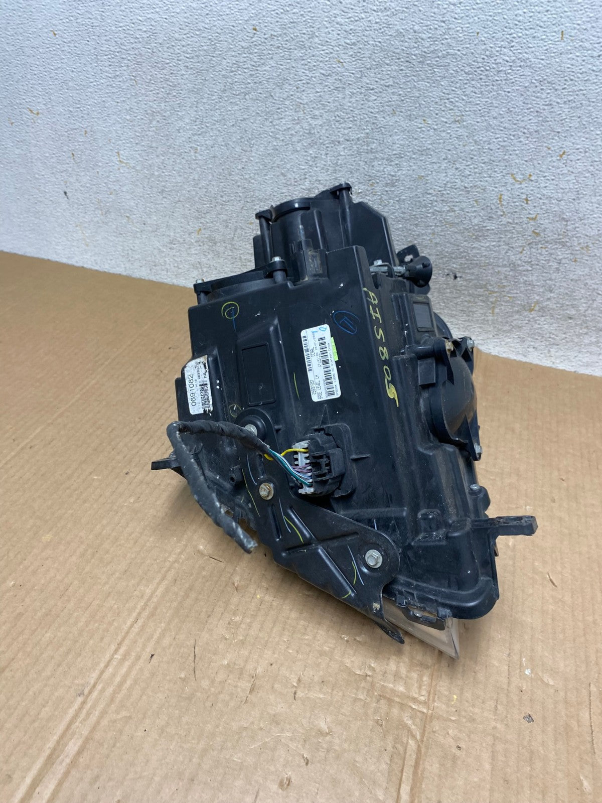 Halogen 2008 to 2014 Cadillac CTS Headlight Left Driver LH Side AI5805 LK7