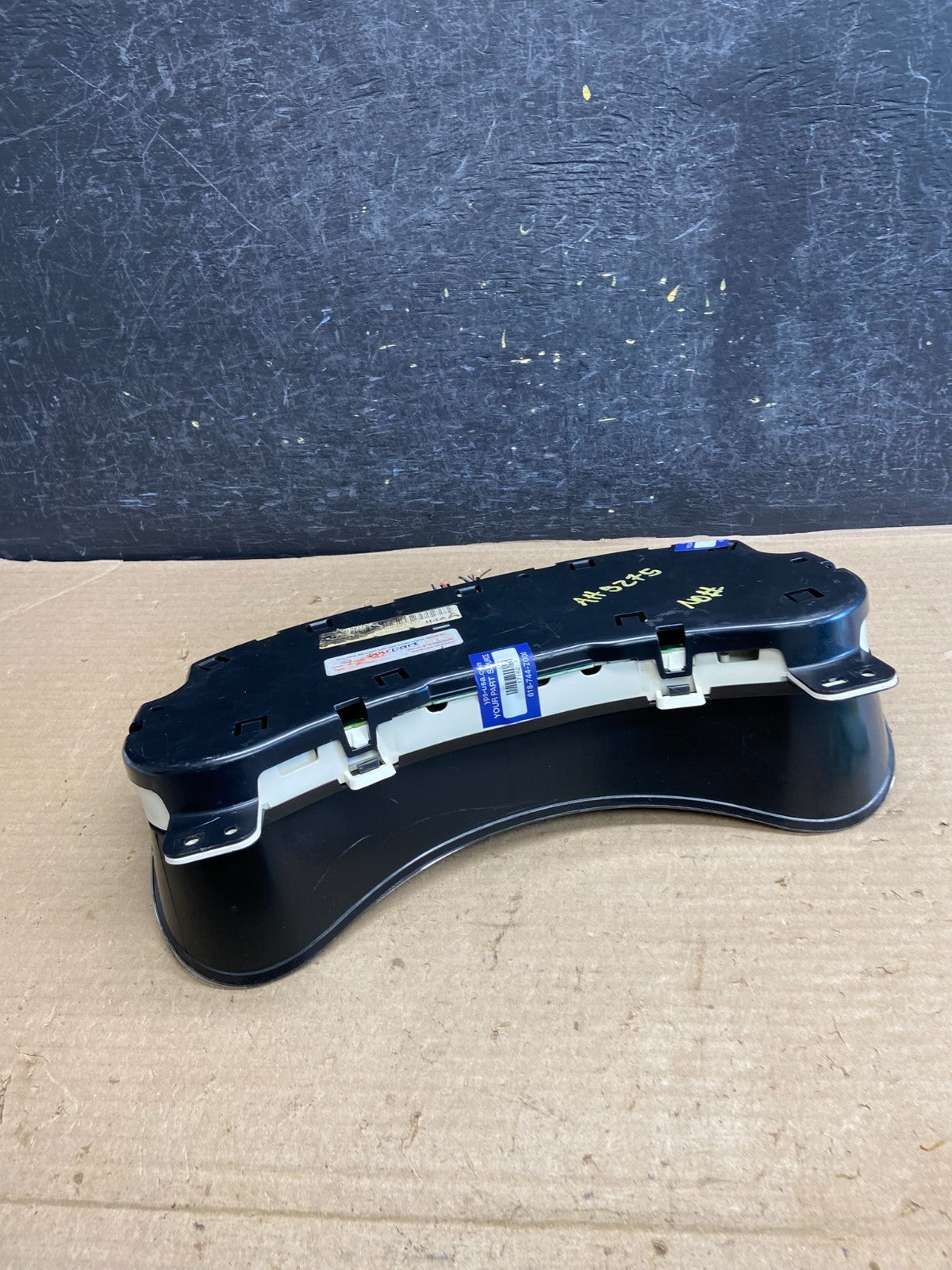 2002 - 2005 GMC Envoy Speedometer Cluster Gauge AH5275 PS6