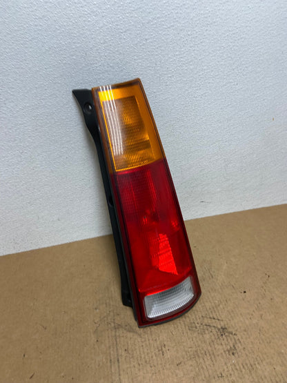 1997 1998 1999 2000 2001 Honda Crv Cr-v Right Passenger Tail Light OEM AC2888 LK2