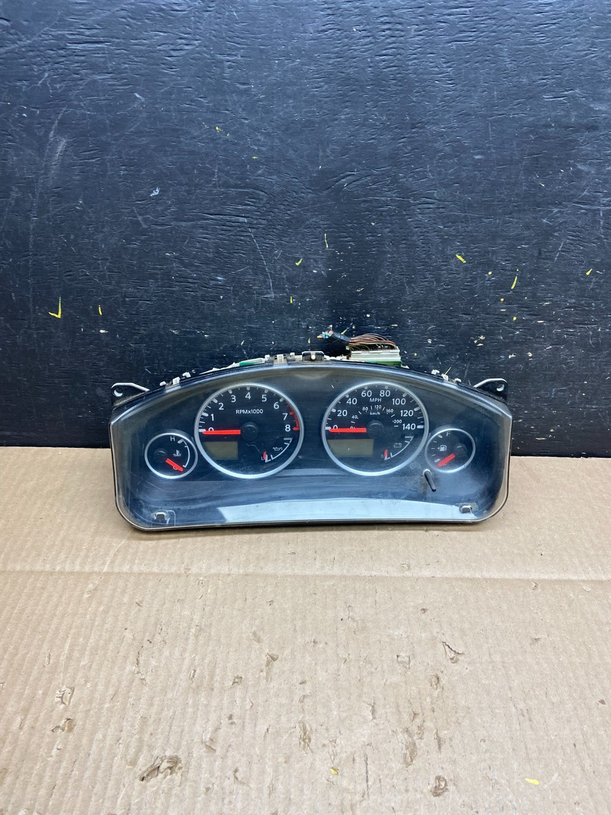 2005 to 2012 Nissan Pathfinder Xterra Frontier Speedometer Cluster Gauge V14120