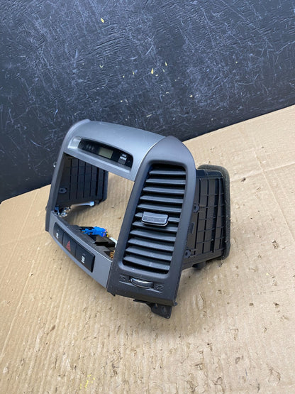 2007 to 2009 Hyundai Santa Fe Center Dashboard Radio Bezel Trim ad1902 DG3