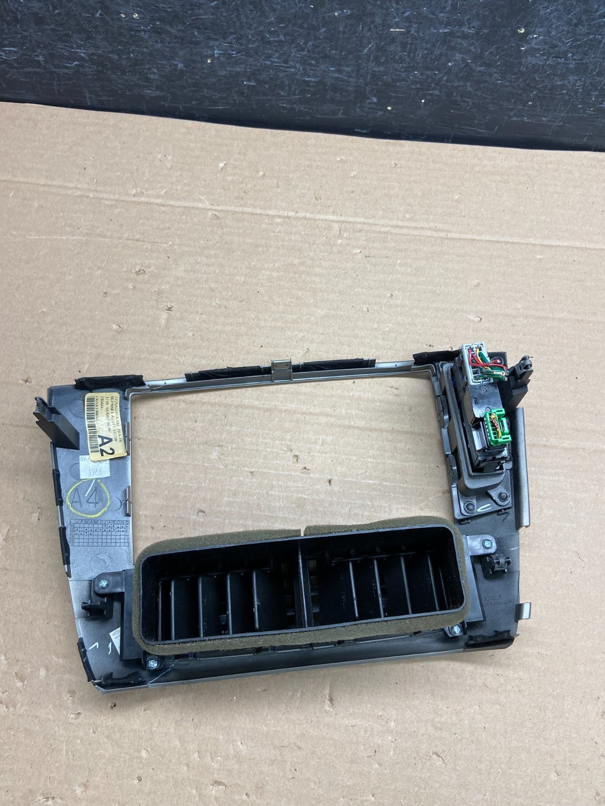 2006-2008 Honda Pilot Center Dash Radio Screen Display Trim Bezel ag5150 DG3