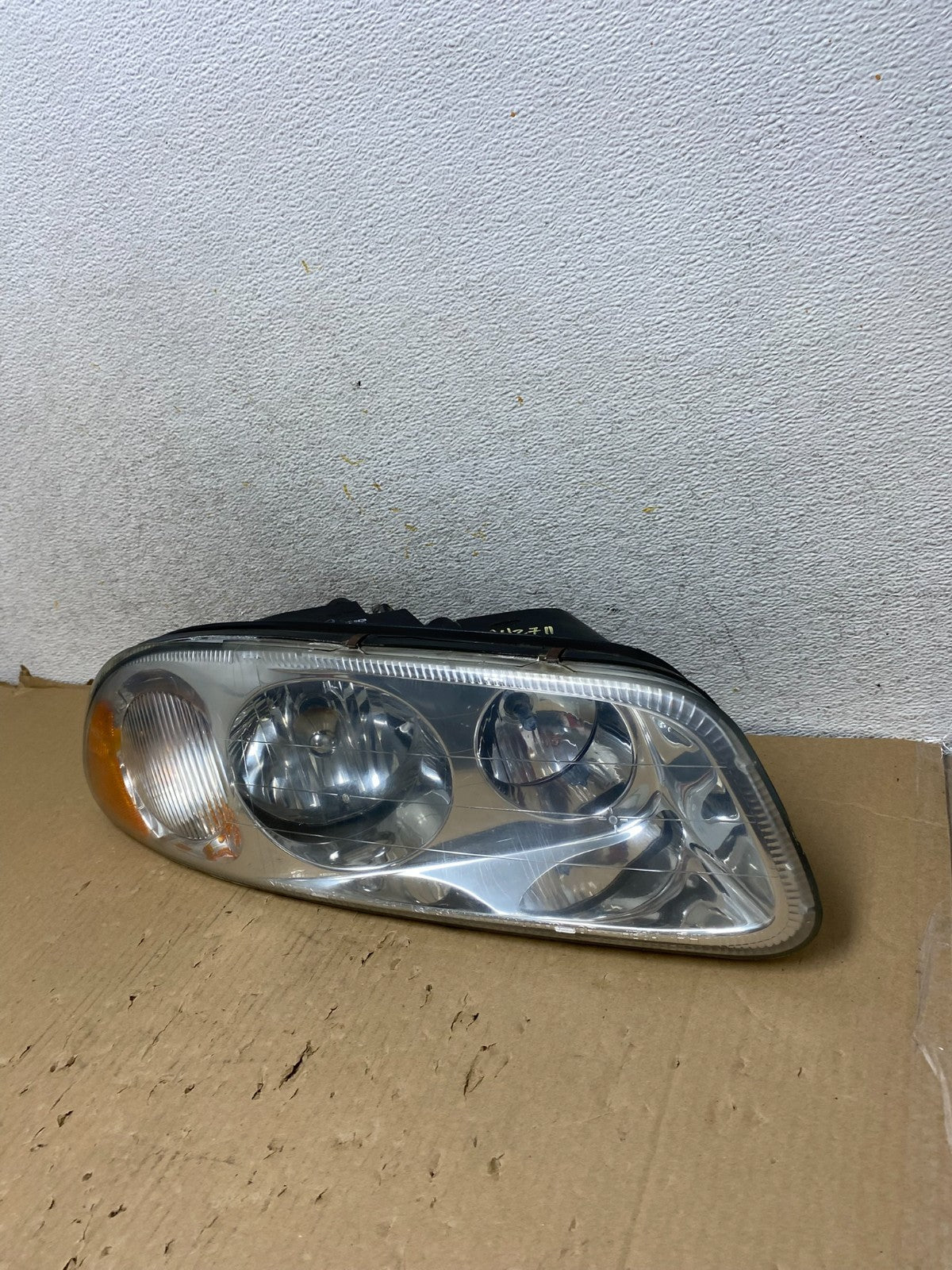 2008 to 2018 Mack CXU613 MP8 Right Passenger Side Headlight AH2711 PS1
