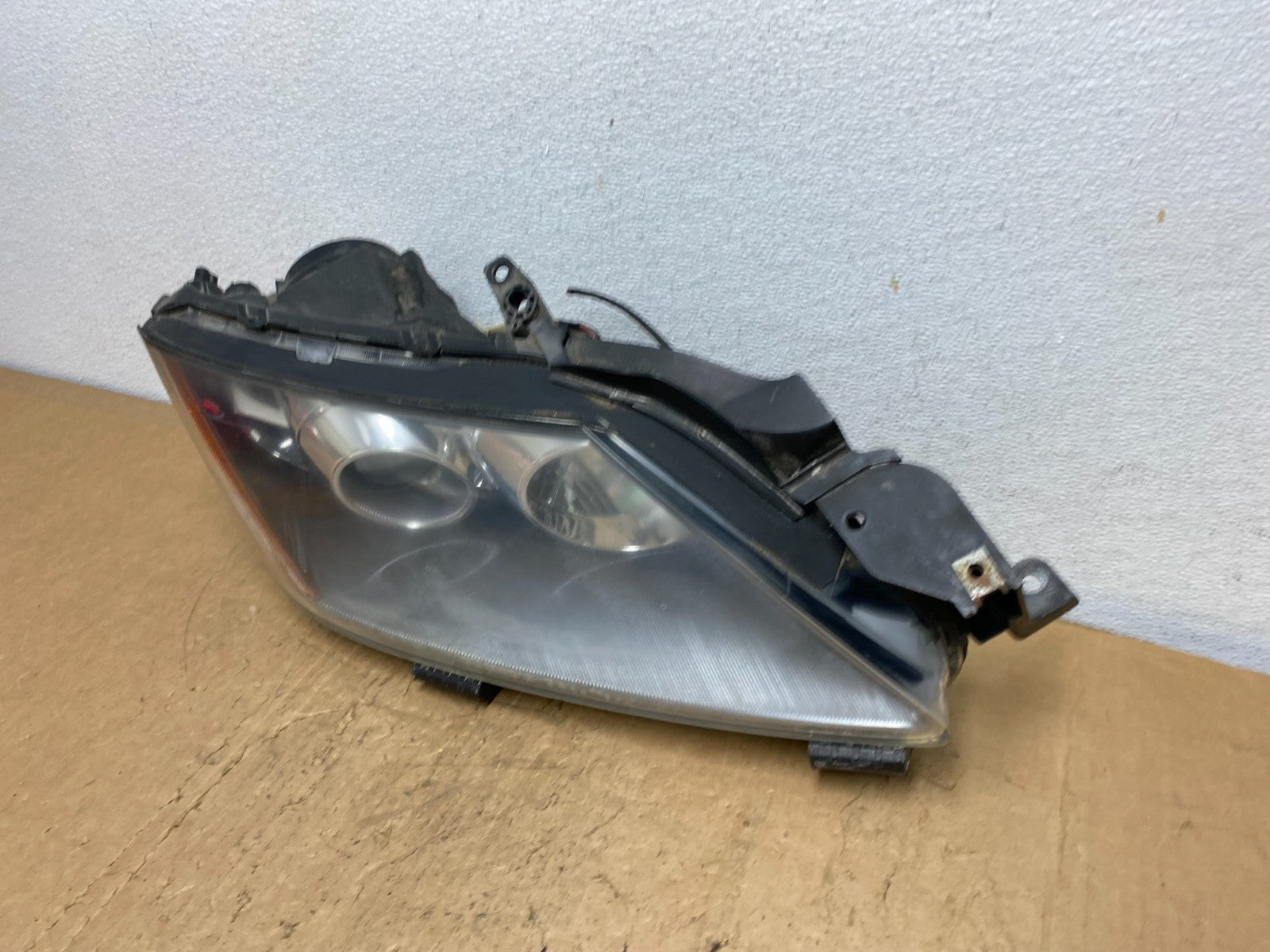 Xenon 2007 to 2009 Mazda CX-7 Right Passenger RH Side Headlight AD0586 DW1