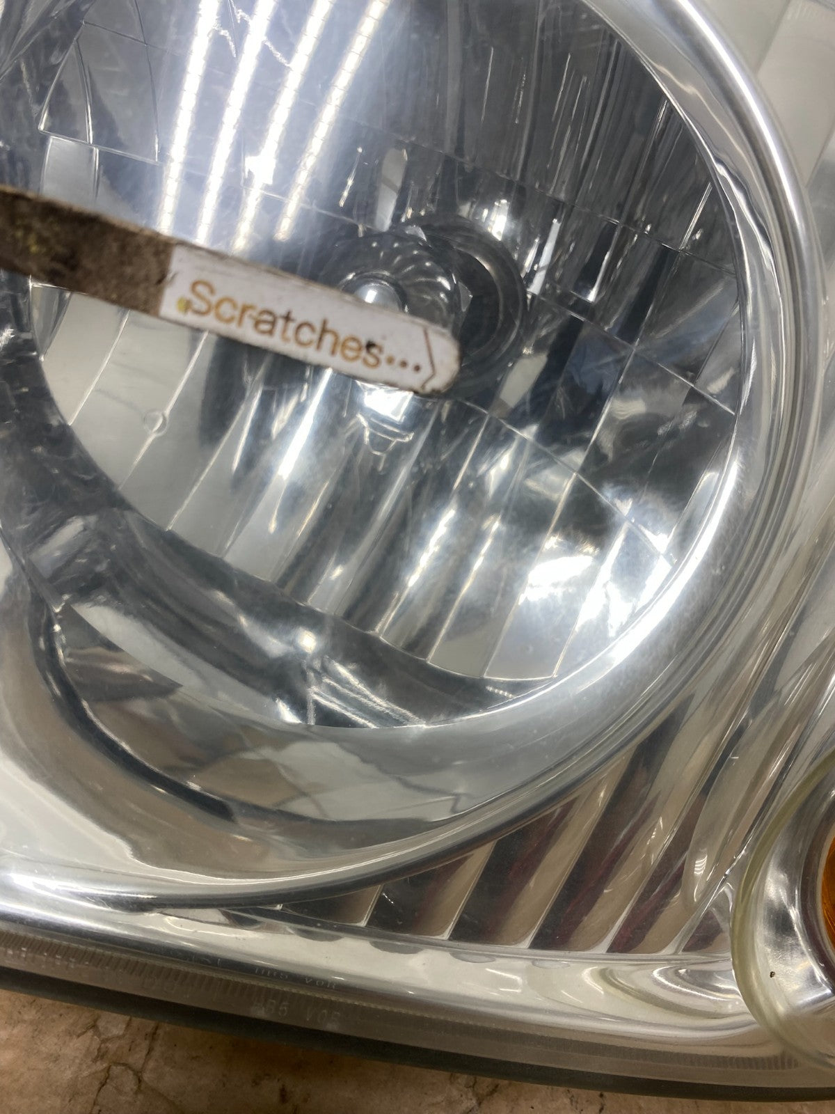 2001 to 2004 Nissan Frontier Left Driver LH Halogen Headlight AI8192 DW3