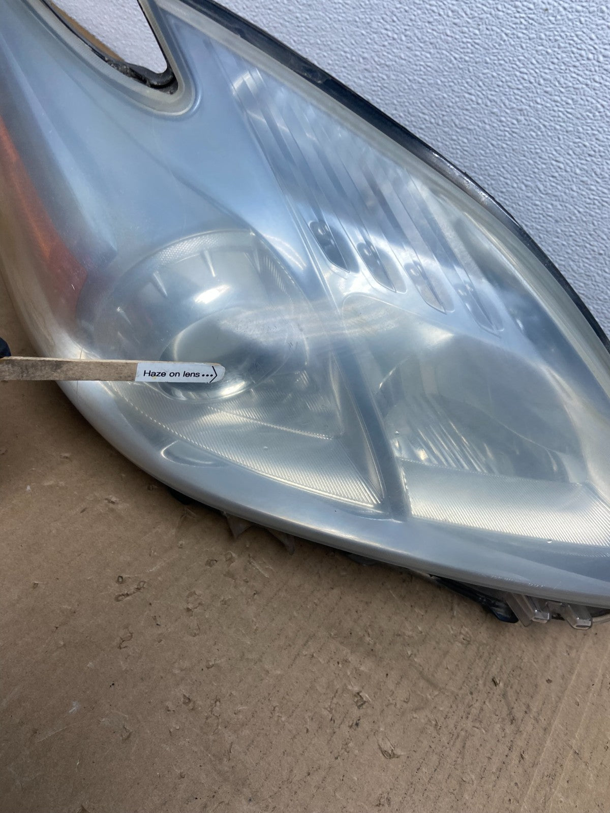 2010 - 2011 Toyota Prius Right Passenger Rh Blue Halogen Headlight AB6638 DW4